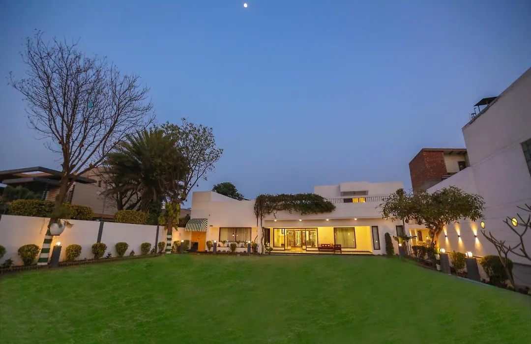 Housewood Villas-1